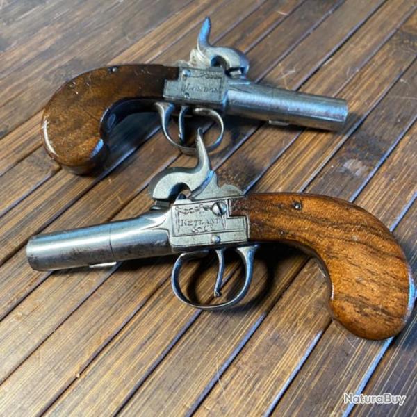 BELLE ET PAS COURANTE PAIRE DE PISTOLETS DE VOYAGE MINIATURE SIGN� THOMAS KETLAND & CO LONDON 1760