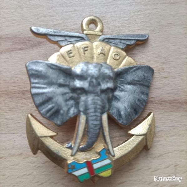 EFAO : insigne m�tallique des �l�ments fran�ais d'assistance op�rationnelle (EFAO) en Centrafrique