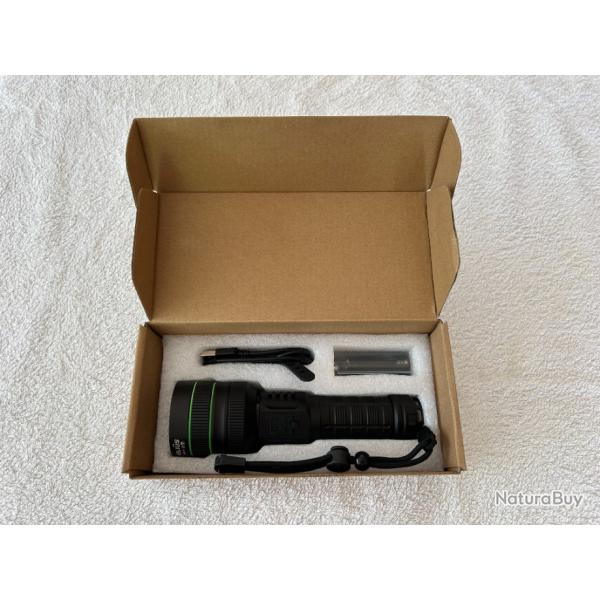 LAMPE TORCHE LED Helius nouveau Ultra longue Distance haute puissance USB Rechargeable