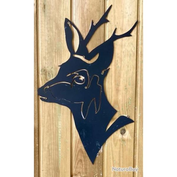 Silhouette t�te de chevreuil m�tallique.