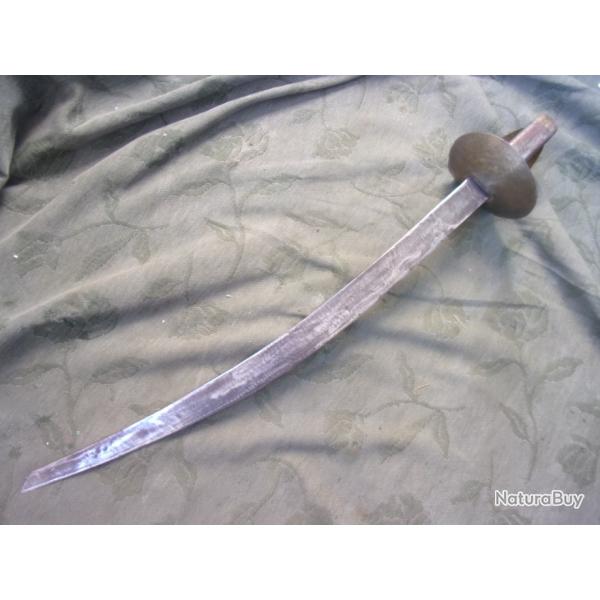 reproduction d'un sabre d'abordage