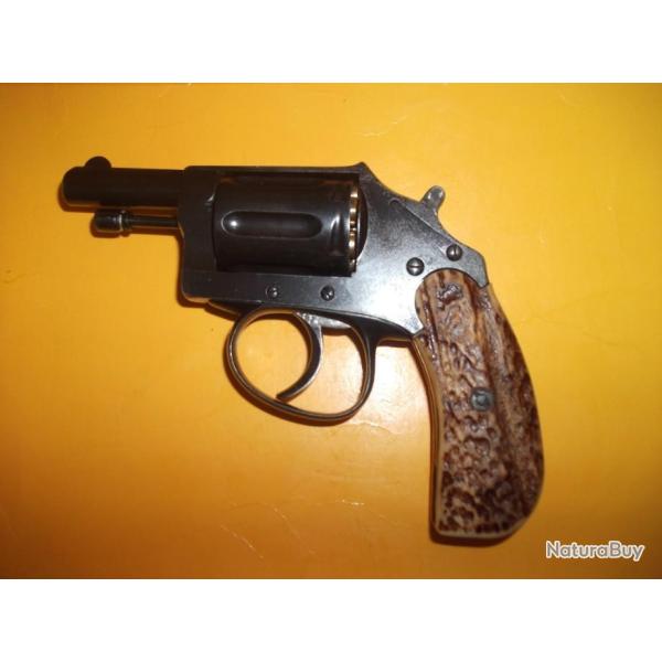 Superbe velodog 6mm PV et Poudre noire avec holster. Armes St Etiennne. (PAS DE VENTE MUNITIONS)