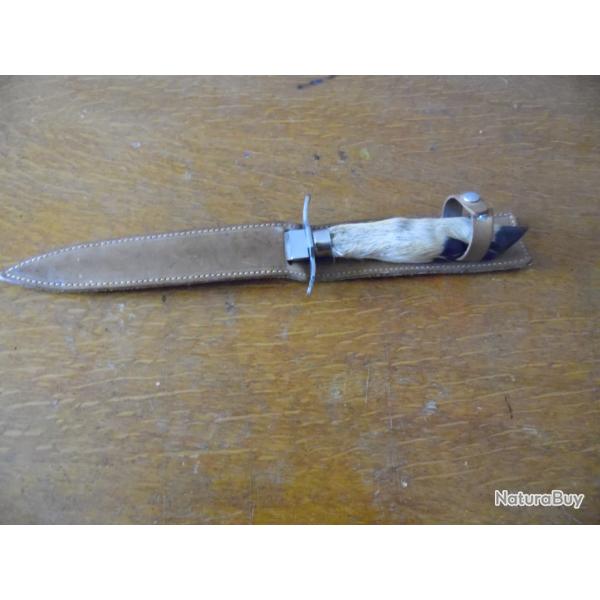 COUTEAU DROIT  DE CHASSE INOX POIGNEE PATTE DE CHEVREUIL AVEC FOURREAU
