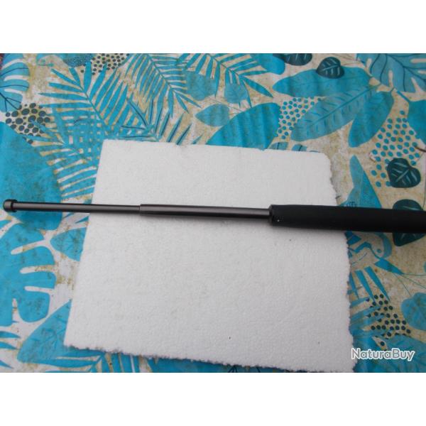 matraque t�l�scopique en acier ,�tat neuf