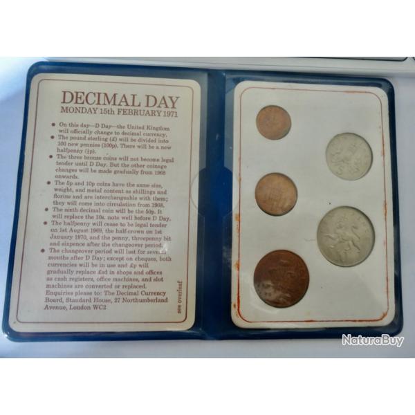 Ancienne plaquette de pi�ces de monnaies, Britain's First Decimal Coins, 1968