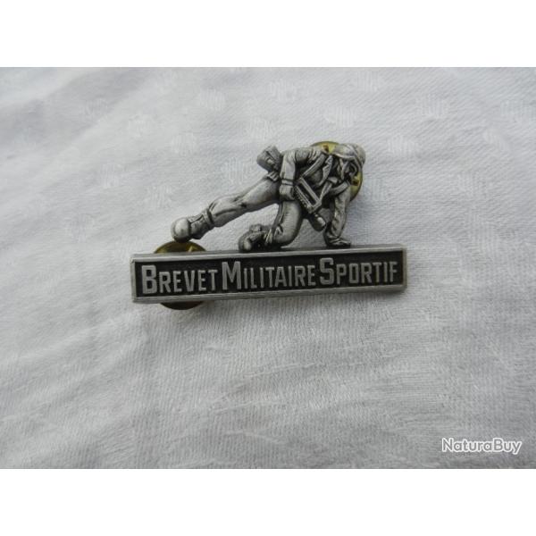 insigne brevet militaire sportif