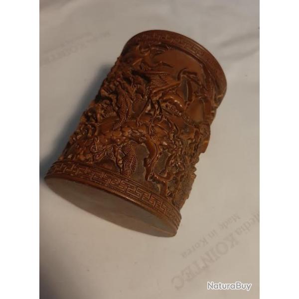 Pot a pinceaux chinois en bois sculpt�