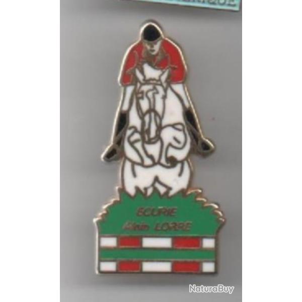 Pin's Cheval Sports Hippique Zamac Dor� � L'or Fin Ecurie Alain Lorre Ref 1715