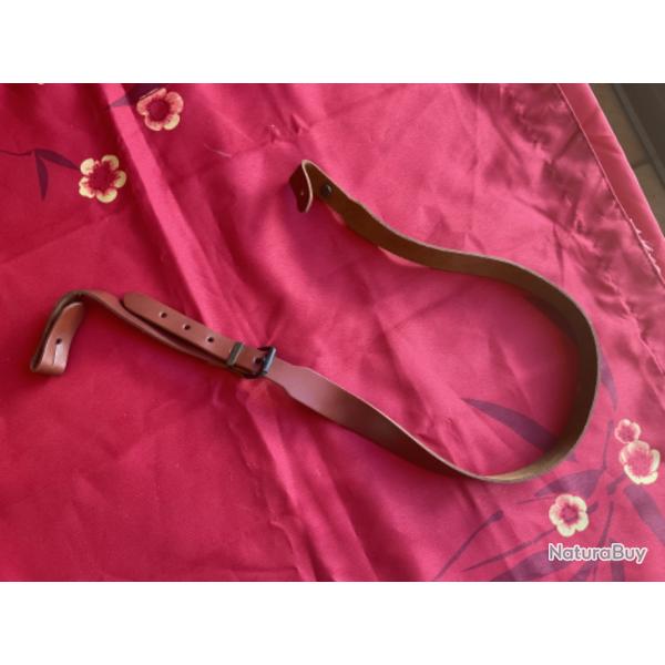 Bretelle ancienne neuve  pour fusil ou carabine, pas de prix de r�serve