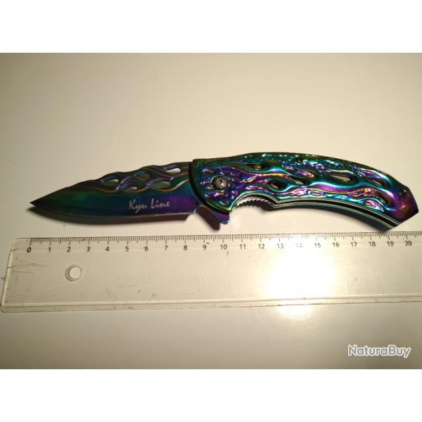 COUTEAU Pliant OUVERTURE ASSISTEE - Kyu Line  effet arc-en-ciel
