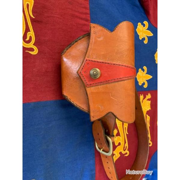 sacoches et aum�ni�res m�di�vales