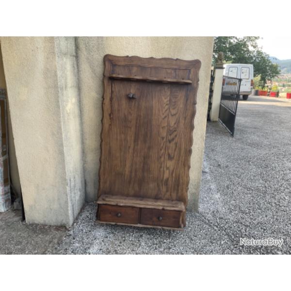 R�telier a fusils mural, cinq armes, pas de prix de r�serve