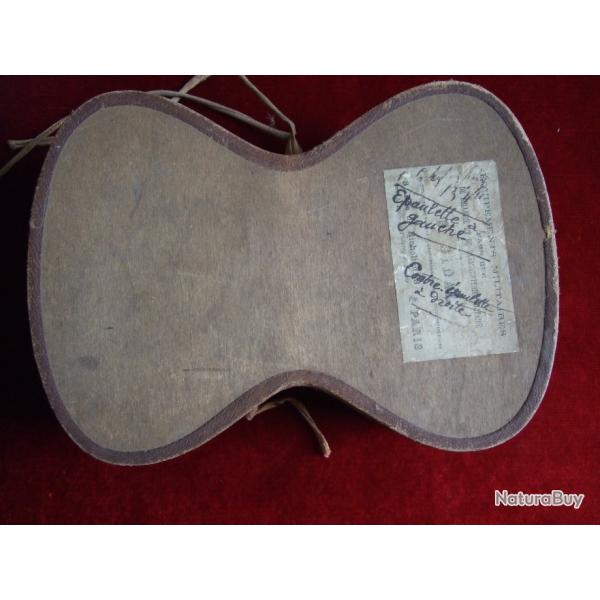 Paire d'�paulettes d'officier avec sa bo�te .1914 /1918 .