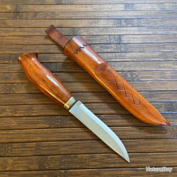 BEAU COUTEAU BRUSLETTO VINTAGE DE CHASSE PUUKKO LAPON SAAMI AVEC FOURREAU .