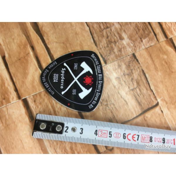 M�daille comm�morative n2 spyderco