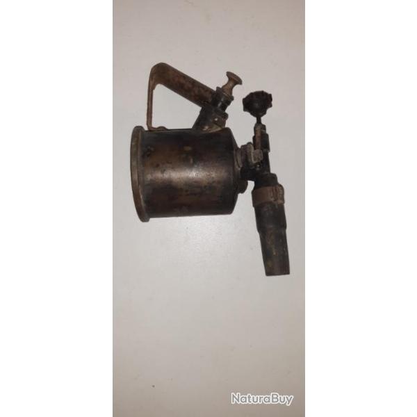 Ancienne lampe � souder