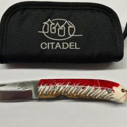 COUTEAU CITADEL FIDEL POMME DE PIN ROUGE/BLANC