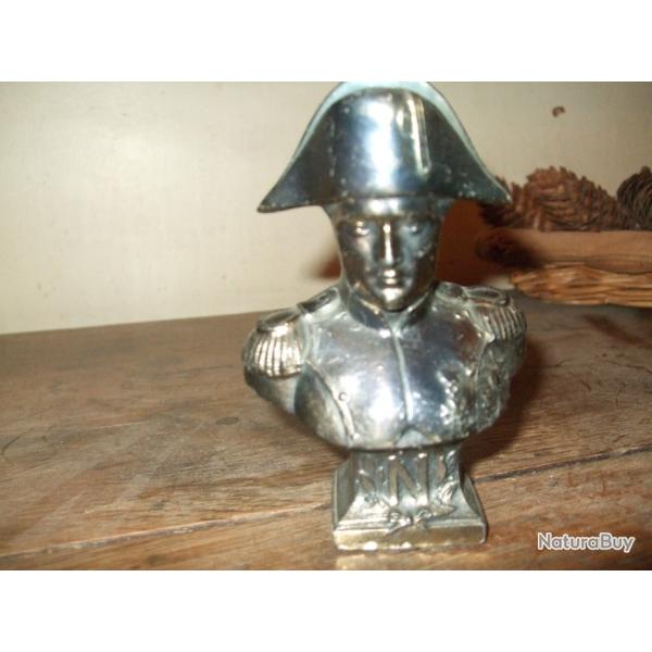 Petit buste de NAPOLEON  1ER  Lot N 2 ..