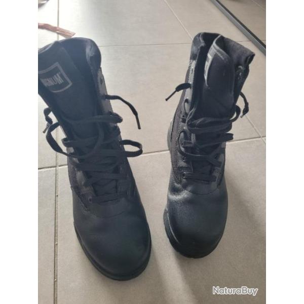 Chaussures MAGNUM CLASSICS taille 41