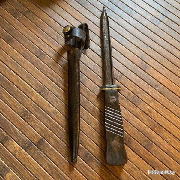 POIGNARD DE TRANCH�E WW1. 14-18   /2/