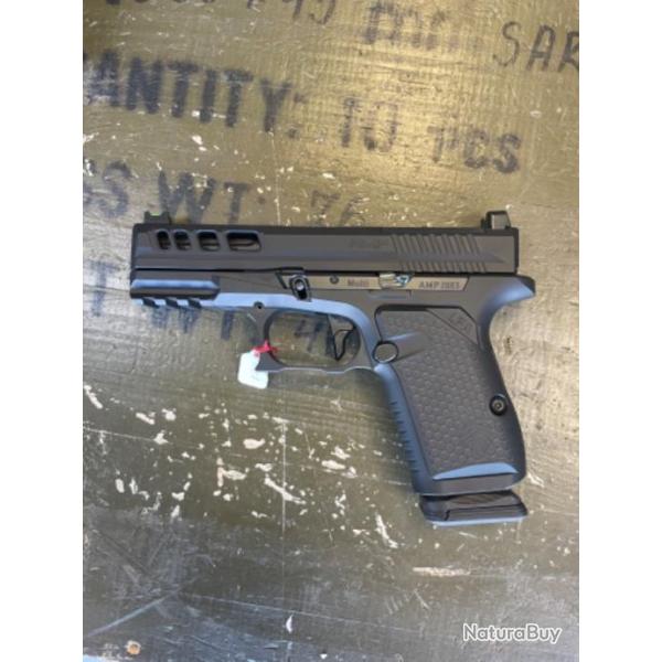 Pistolet Live Free Armory AMP Black en 9x19. Cat�gorie B.