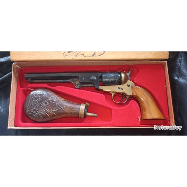 R�volver Uberti 1861 REB NORD cal 36, pi�ce de collection.