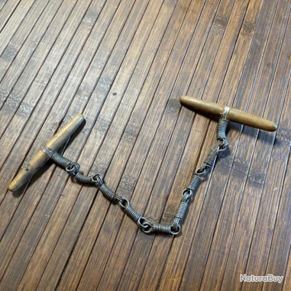 MENOTTES CABRIOLET GENDARMERIE POLICE ANN�ES 40/60 tr�s bon �tat.