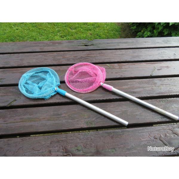 Paire d'�puisette t�lescopique avec filet de couleur Bleu & Rose, manche ultra l�ger en aluminium.