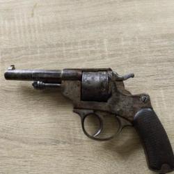 Revolver mod&egrave;le 1873
