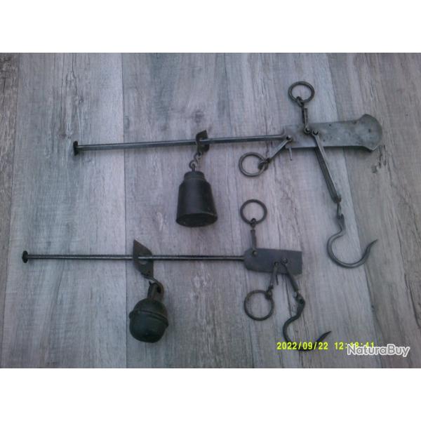 lot de deux balances romaine