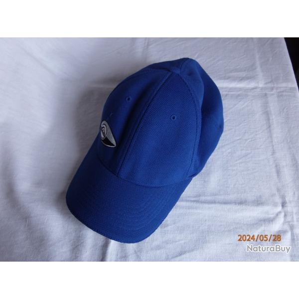 Tr�s belle casquette.