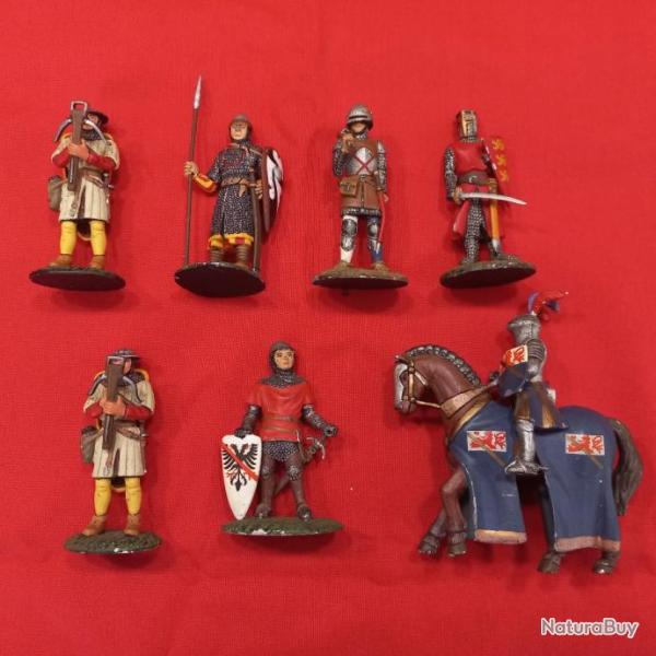 lot de 7 figurines m�di�val en plomb