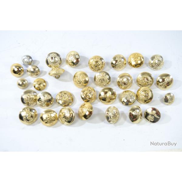 Lot collection boutons militaires Anglais WW2. Gros modules 26mm UK GB Deuxi�me Guerre Mondiale