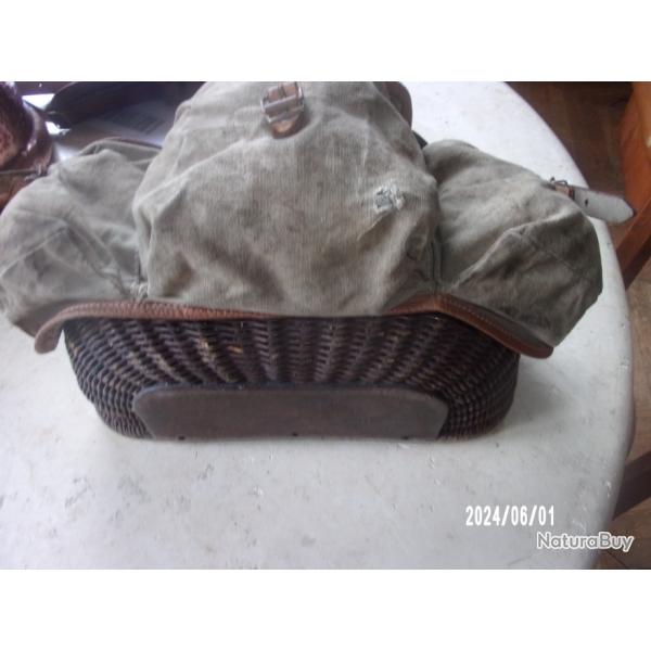 tres ancien panier de peche