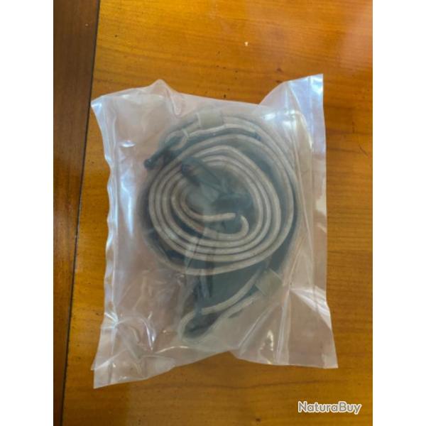 Bretelle arm�e fran�aise authentique de fusil mitrailleur 1924/29 en cuir encore emball�e