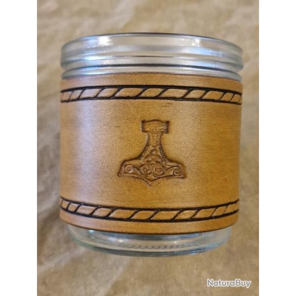 Id�e cadeau artisanal - Mug "marteau de Thor" en verre et cuir
