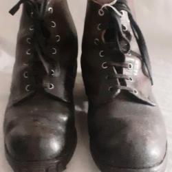 DE180013.a Paire de brodequin mod&egrave;le 1937 (schn&uuml;rschuhe)