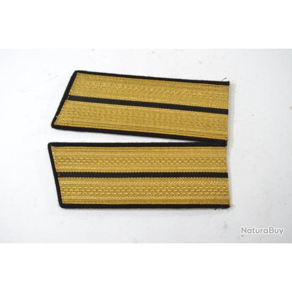 Epaulettes / pattes d'�paule Russes URSS ann�es 1980. Russie (C)