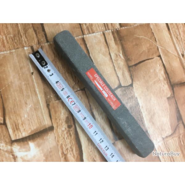 Pierre � aiguiser sp�ciale couteaux