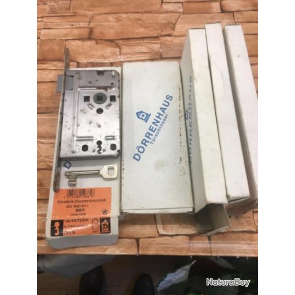 Lot de 5 serrures � larder