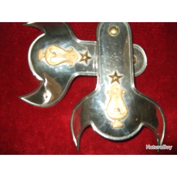 Epaulettes de Musicien ( � d�terminer ) .