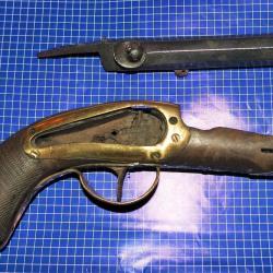 Pistolet du 19&egrave;me &agrave; percussion   (N&deg;109)