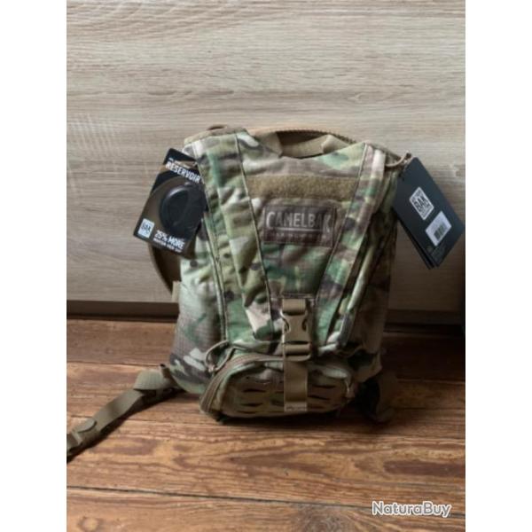 Sac hydratation poche � eau Camelbak 3 litres