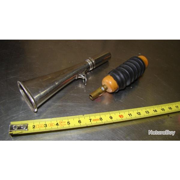 PETITE TROMPE ET 1 APPEAU faire offre