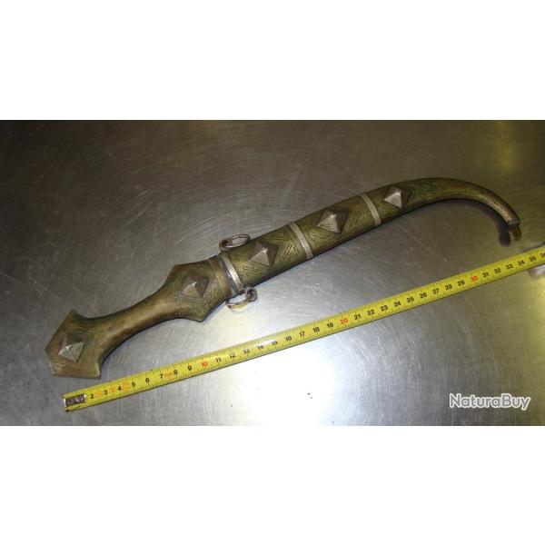 POIGNARD A IDENTIFIER (BERBERE ?) faire offre