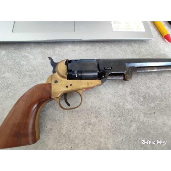 Vend revolver Cal 44 navy en bonne �tat catD