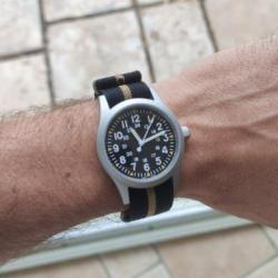 Field watch meca quartz, hommage tr&egrave;s fid&egrave;le &agrave; la Hamilton khaki field mechanical avec bo&icirc;te+ carte