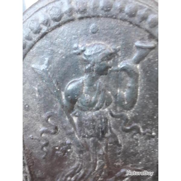 plaque de chemin�e en fonte sc�ne de chasse ancienne