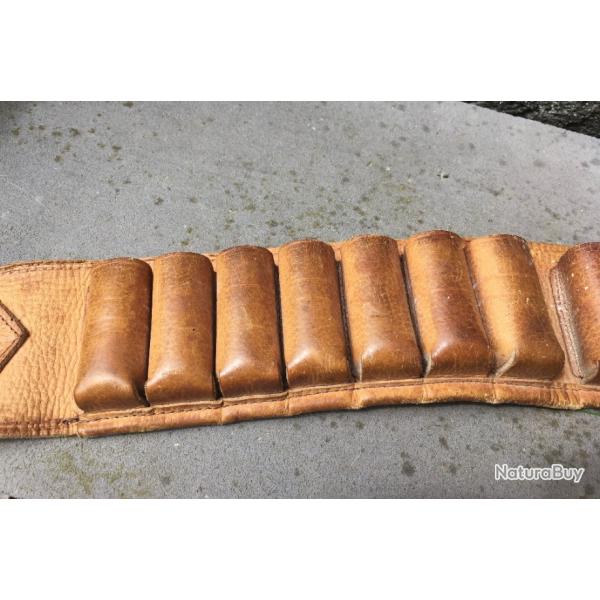 Cartouchi�re en cuir