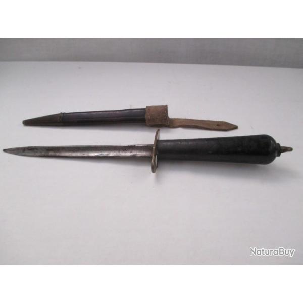 beau poignard d'abordage 1833  superbe  �tat       poids 200gr
